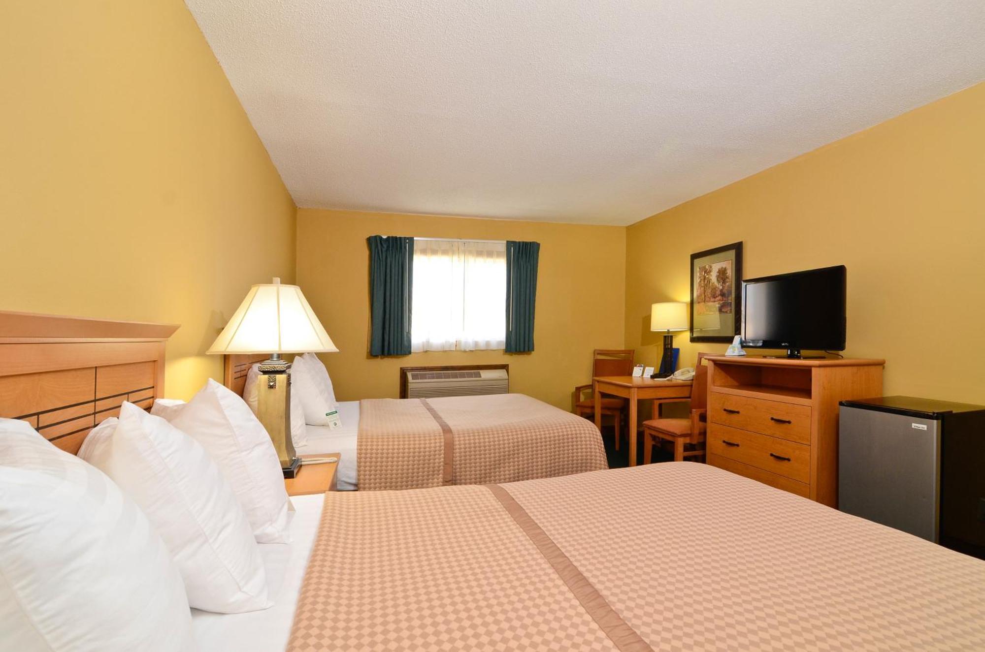 Americas Best Value Inn Iola Εξωτερικό φωτογραφία