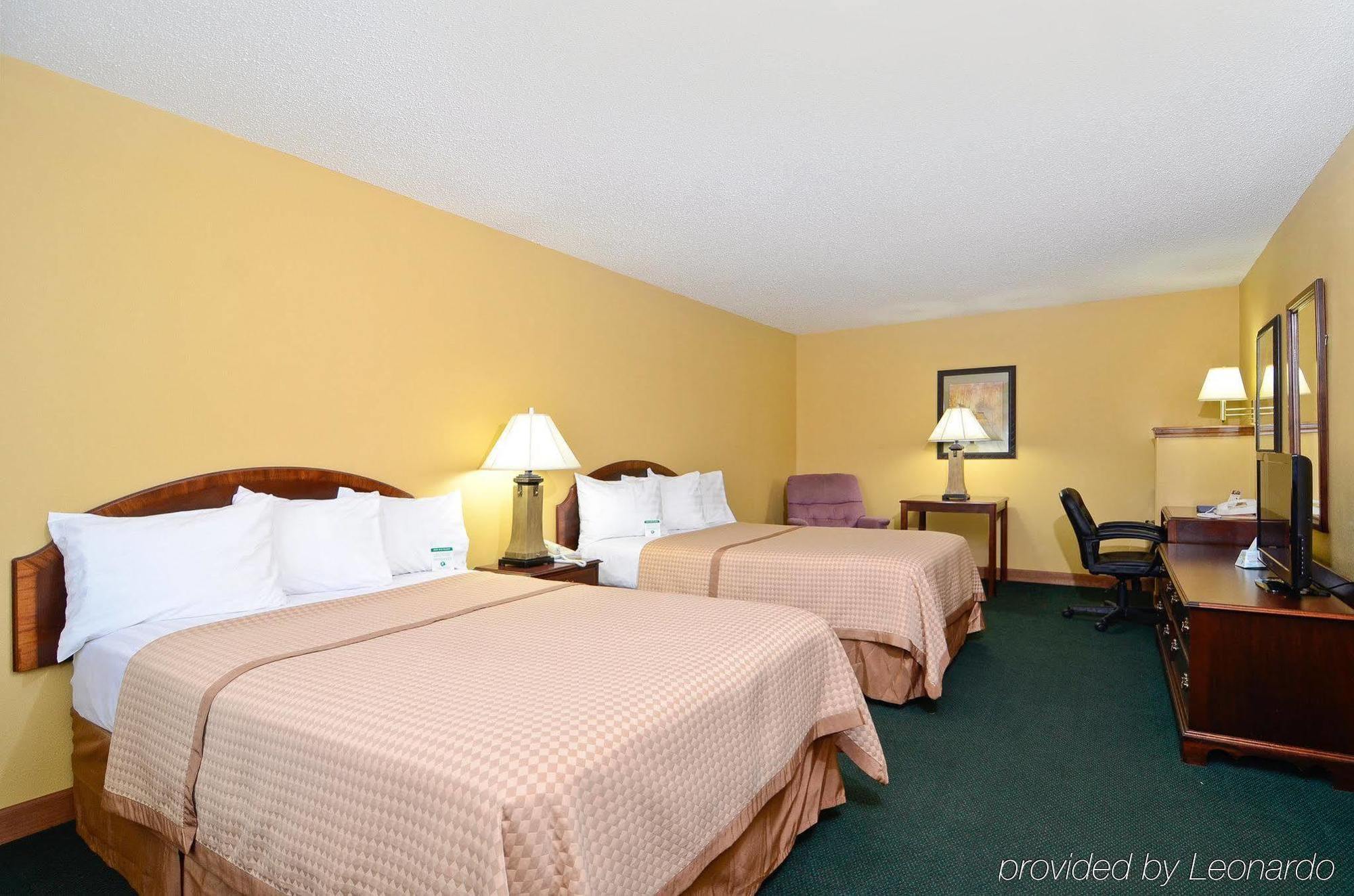 Americas Best Value Inn Iola Εξωτερικό φωτογραφία